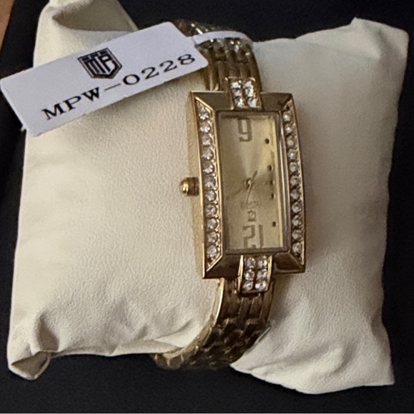 ✨ Luxe Montres Prestige by Invicta Gold Crystal Watch | MPW-0228 | NWT ✨ - Picture 5 of 5